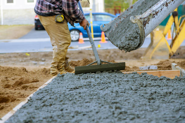 Best Driveways & Floors  in West Wyoming, PA